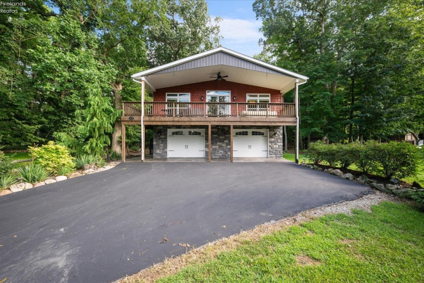 3175 Memorial Shoreway Drive, Marblehead, 43440, 3 Bedrooms Bedrooms, ,2 BathroomsBathrooms,Residential,For Sale,Memorial Shoreway,20253306