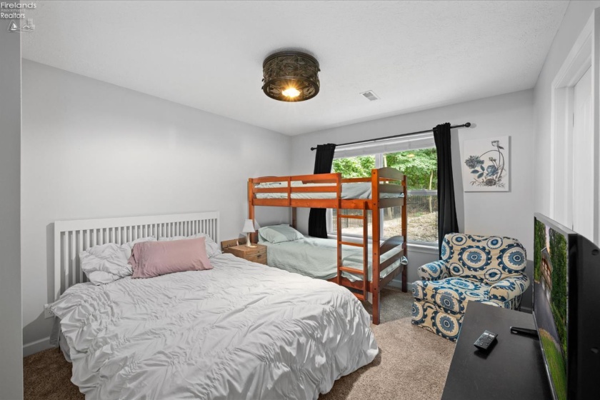 3175 Memorial Shoreway Drive, Marblehead, 43440, 3 Bedrooms Bedrooms, ,2 BathroomsBathrooms,Residential,For Sale,Memorial Shoreway,20253306