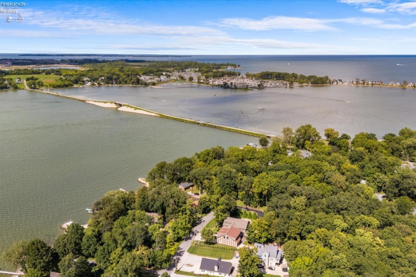 3175 Memorial Shoreway Drive, Marblehead, 43440, 3 Bedrooms Bedrooms, ,2 BathroomsBathrooms,Residential,For Sale,Memorial Shoreway,20253306