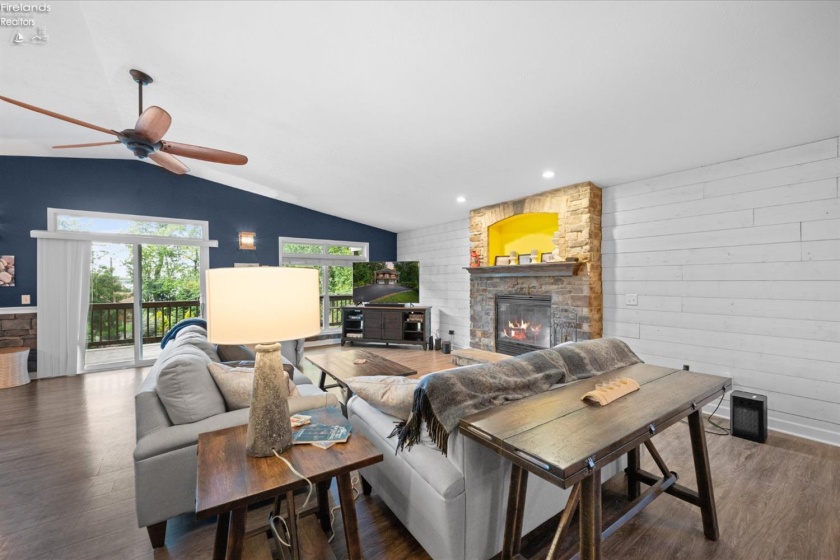 3175 Memorial Shoreway Drive, Marblehead, 43440, 3 Bedrooms Bedrooms, ,2 BathroomsBathrooms,Residential,For Sale,Memorial Shoreway,20253306