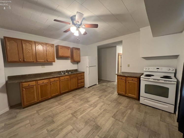 239 4th Avenue, Tiffin, 44883, 3 Bedrooms Bedrooms, ,2 BathroomsBathrooms,Residential,For Sale,4th,20253748