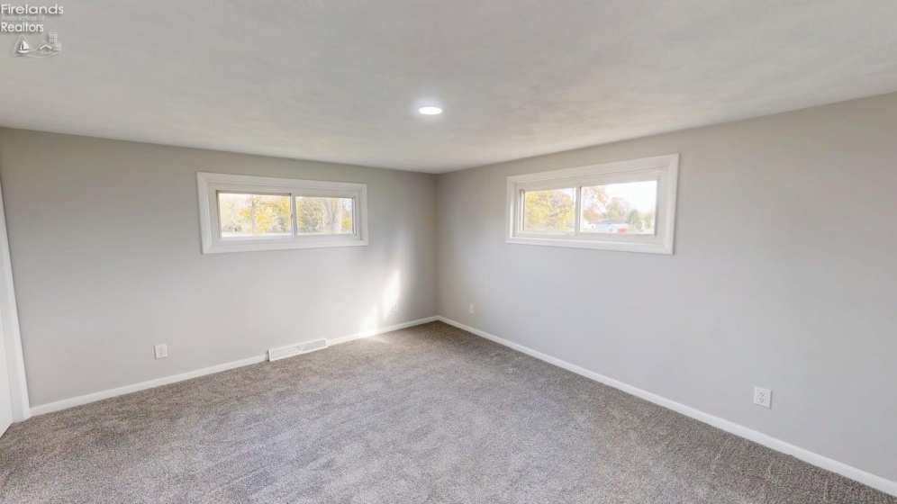 2242 Napoleon Road, Fremont, 43420, 4 Bedrooms Bedrooms, ,2 BathroomsBathrooms,Residential,For Sale,Napoleon,20254299