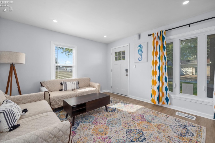 224 Atwood Place, Huron, 44839, 2 Bedrooms Bedrooms, ,1 BathroomBathrooms,Residential,For Sale,Atwood,20253994