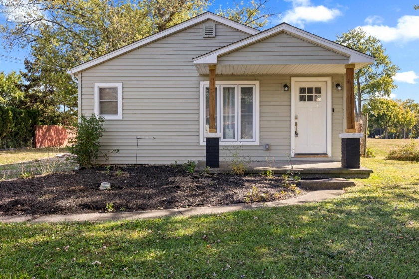 224 Atwood Place, Huron, 44839, 2 Bedrooms Bedrooms, ,1 BathroomBathrooms,Residential,For Sale,Atwood,20253994