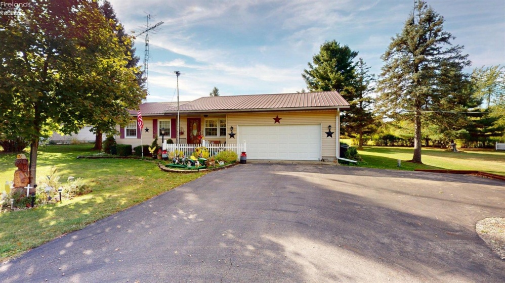 1981 Skinner Road, Plymouth, 44865, 3 Bedrooms Bedrooms, ,2 BathroomsBathrooms,Residential,For Sale,Skinner,20253965