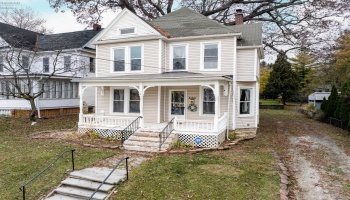 320 High Street, Fremont, 43420, 3 Bedrooms Bedrooms, ,2 BathroomsBathrooms,Residential,For Sale,High,20254588