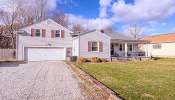 820 Devonshire Ave, Sheffield Lake, 44054, 3 Bedrooms Bedrooms, ,2 BathroomsBathrooms,Residential,For Sale,Devonshire Ave,20254597