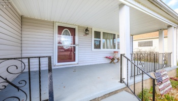 820 Devonshire Ave, Sheffield Lake, 44054, 3 Bedrooms Bedrooms, ,2 BathroomsBathrooms,Residential,For Sale,Devonshire Ave,20254597