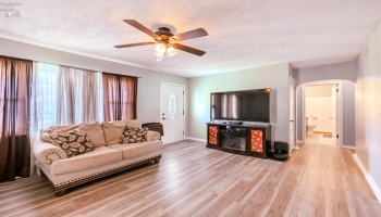 820 Devonshire Ave, Sheffield Lake, 44054, 3 Bedrooms Bedrooms, ,2 BathroomsBathrooms,Residential,For Sale,Devonshire Ave,20254597