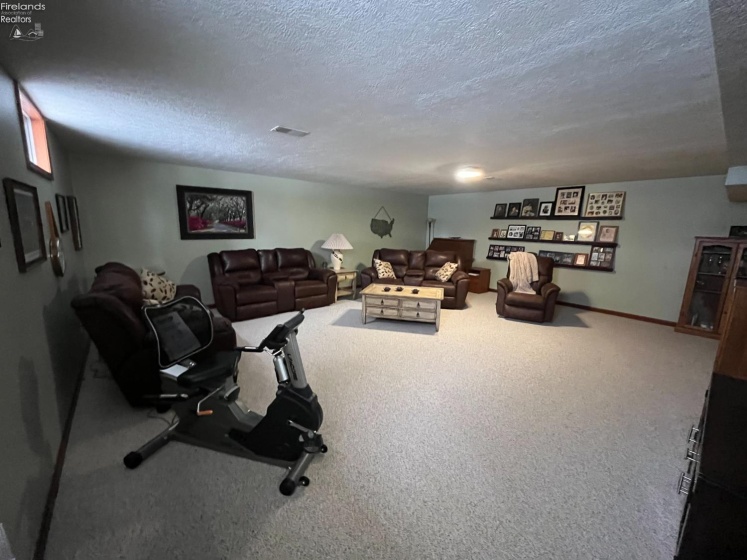 111 Parkview Place, Bellevue, 44811, 3 Bedrooms Bedrooms, ,2 BathroomsBathrooms,Residential,For Sale,Parkview,20254665