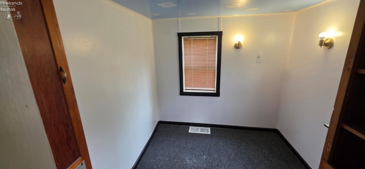 1037 Fishlock Avenue, Findlay, 45840, 2 Bedrooms Bedrooms, ,1 BathroomBathrooms,Residential,For Sale,Fishlock,20254670