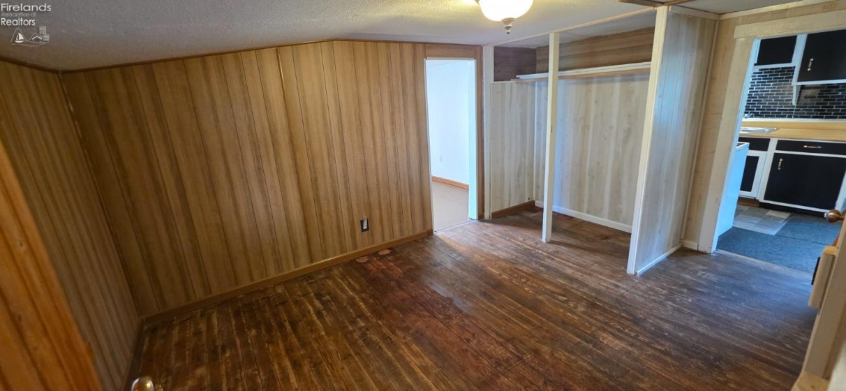 1037 Fishlock Avenue, Findlay, 45840, 2 Bedrooms Bedrooms, ,1 BathroomBathrooms,Residential,For Sale,Fishlock,20254670