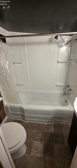 1037 Fishlock Avenue, Findlay, 45840, 2 Bedrooms Bedrooms, ,1 BathroomBathrooms,Residential,For Sale,Fishlock,20254670