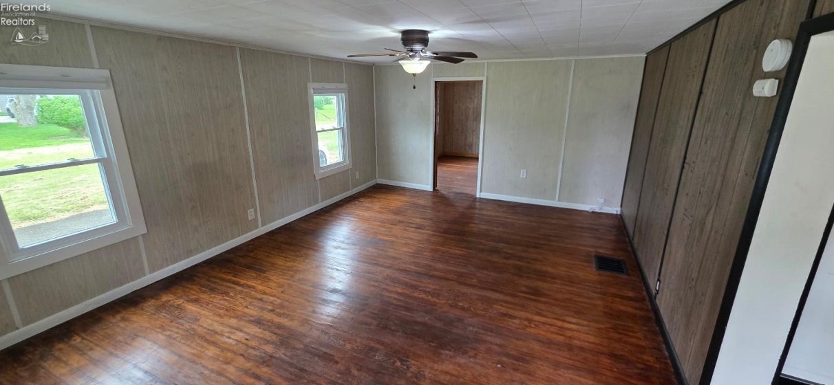 1037 Fishlock Avenue, Findlay, 45840, 2 Bedrooms Bedrooms, ,1 BathroomBathrooms,Residential,For Sale,Fishlock,20254670