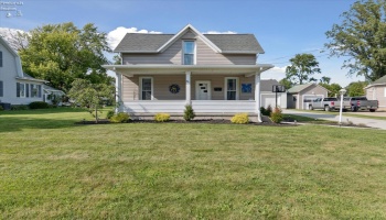 328 E Water, Oak Harbor, 43449, 3 Bedrooms Bedrooms, ,2 BathroomsBathrooms,Residential,For Sale,E Water,20253425
