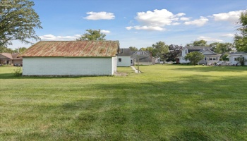 328 E Water, Oak Harbor, 43449, 3 Bedrooms Bedrooms, ,2 BathroomsBathrooms,Residential,For Sale,E Water,20253425