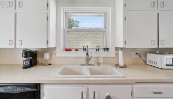 328 E Water, Oak Harbor, 43449, 3 Bedrooms Bedrooms, ,2 BathroomsBathrooms,Residential,For Sale,E Water,20253425