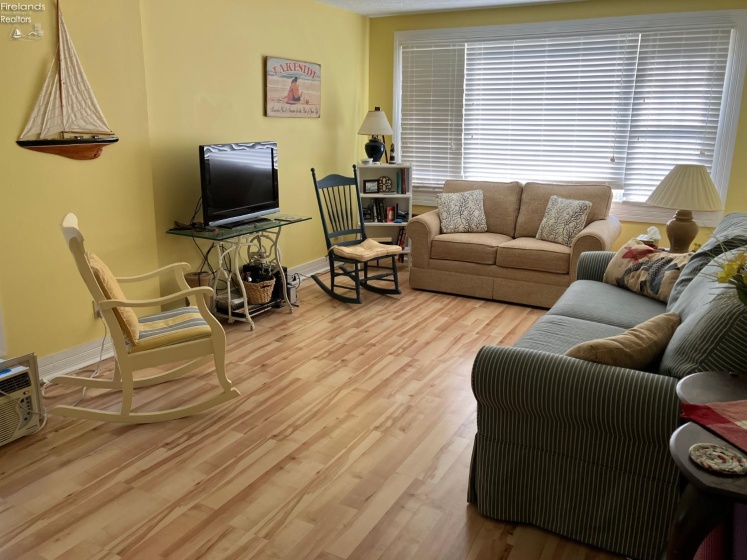 446 Lynn Avenue, Lakeside, 43440, 4 Bedrooms Bedrooms, ,1 BathroomBathrooms,Residential,For Sale,Lynn,20254648