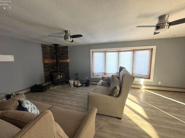 3080 Elmore Road, Port Clinton, 43452, 2 Bedrooms Bedrooms, ,1 BathroomBathrooms,Residential,For Sale,Elmore,20254680