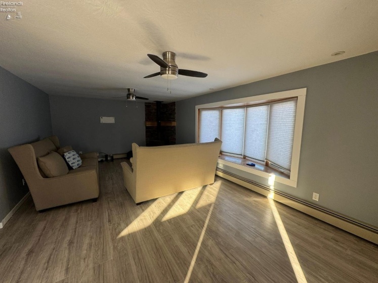 3080 Elmore Road, Port Clinton, 43452, 2 Bedrooms Bedrooms, ,1 BathroomBathrooms,Residential,For Sale,Elmore,20254680