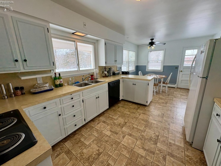 167 Van Meter Drive, Tiffin, 44883, 4 Bedrooms Bedrooms, ,3 BathroomsBathrooms,Residential,For Sale,Van Meter,20254683