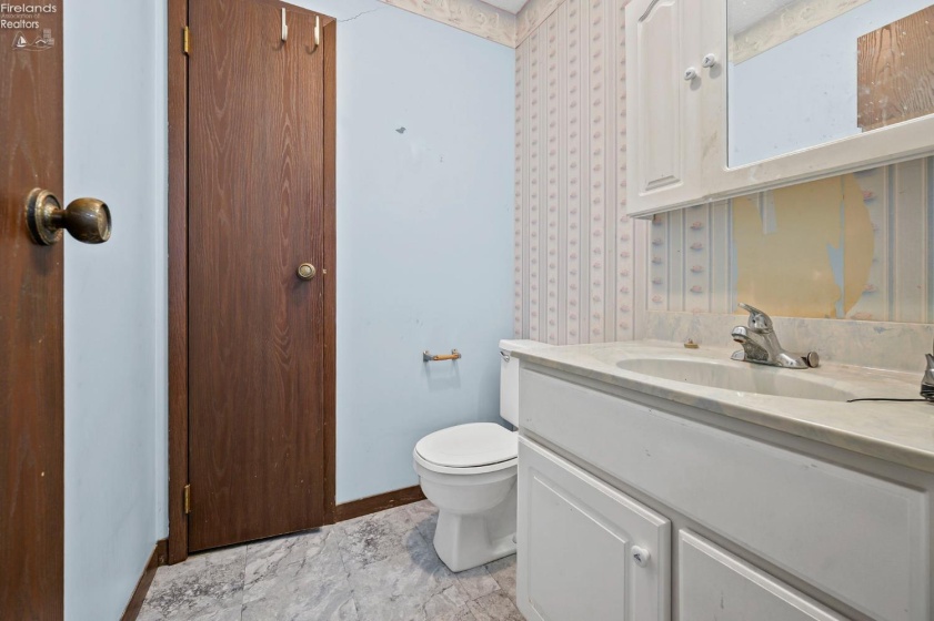 12570 Axline Street, Fostoria, 44830, 3 Bedrooms Bedrooms, ,2 BathroomsBathrooms,Residential,For Sale,Axline,20254688