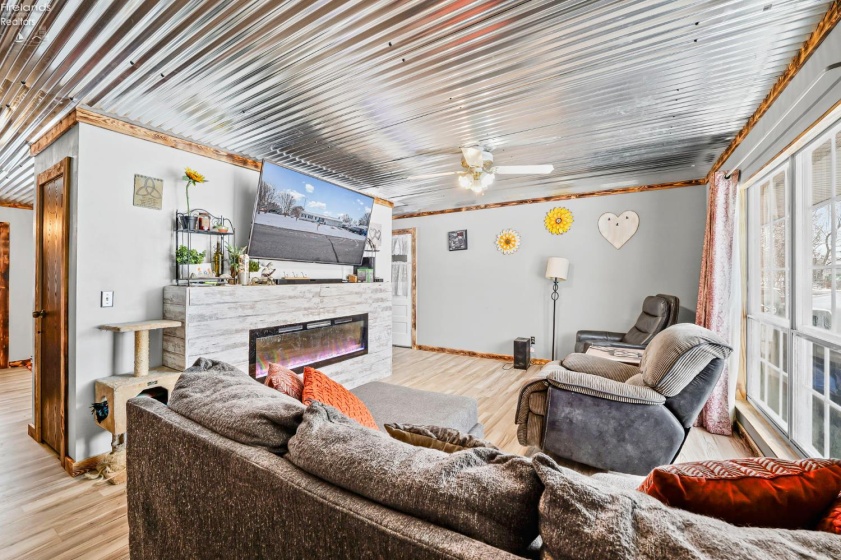 12570 Axline Street, Fostoria, 44830, 3 Bedrooms Bedrooms, ,2 BathroomsBathrooms,Residential,For Sale,Axline,20254688