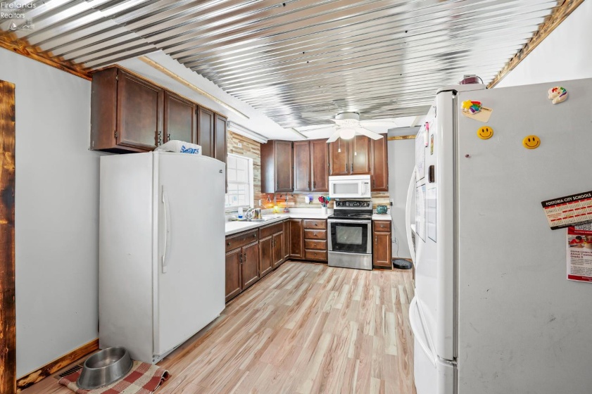 12570 Axline Street, Fostoria, 44830, 3 Bedrooms Bedrooms, ,2 BathroomsBathrooms,Residential,For Sale,Axline,20254688