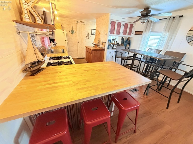 1859 Catawba Road, Port Clinton, 43452, 2 Bedrooms Bedrooms, ,2 BathroomsBathrooms,Residential,For Sale,Catawba,20254684