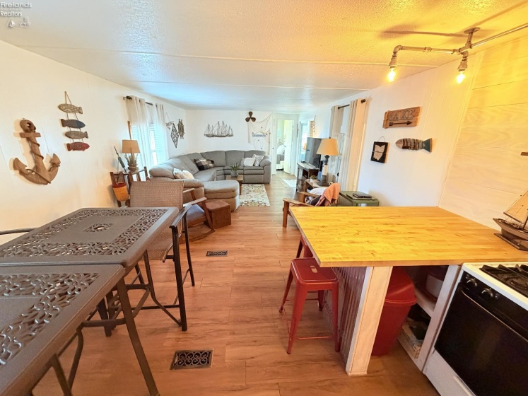 1859 Catawba Road, Port Clinton, 43452, 2 Bedrooms Bedrooms, ,2 BathroomsBathrooms,Residential,For Sale,Catawba,20254684