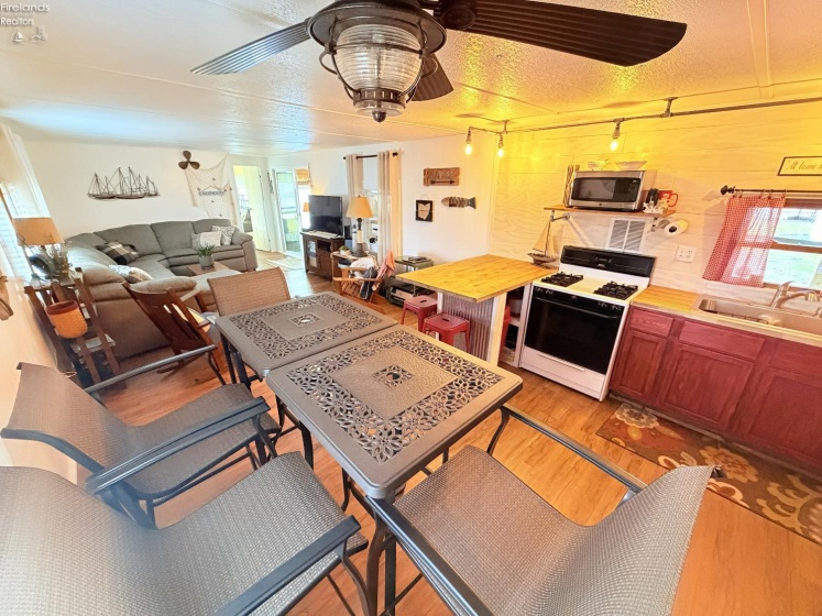 1859 Catawba Road, Port Clinton, 43452, 2 Bedrooms Bedrooms, ,2 BathroomsBathrooms,Residential,For Sale,Catawba,20254684