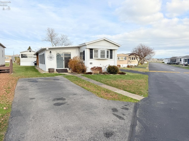 1859 Catawba Road, Port Clinton, 43452, 2 Bedrooms Bedrooms, ,2 BathroomsBathrooms,Residential,For Sale,Catawba,20254684