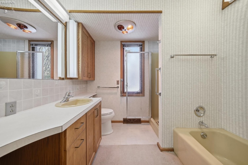 450 Marwood Road, Mansfield, 44904, ,4 BathroomsBathrooms,Residential,For Sale,Marwood Road,20254686