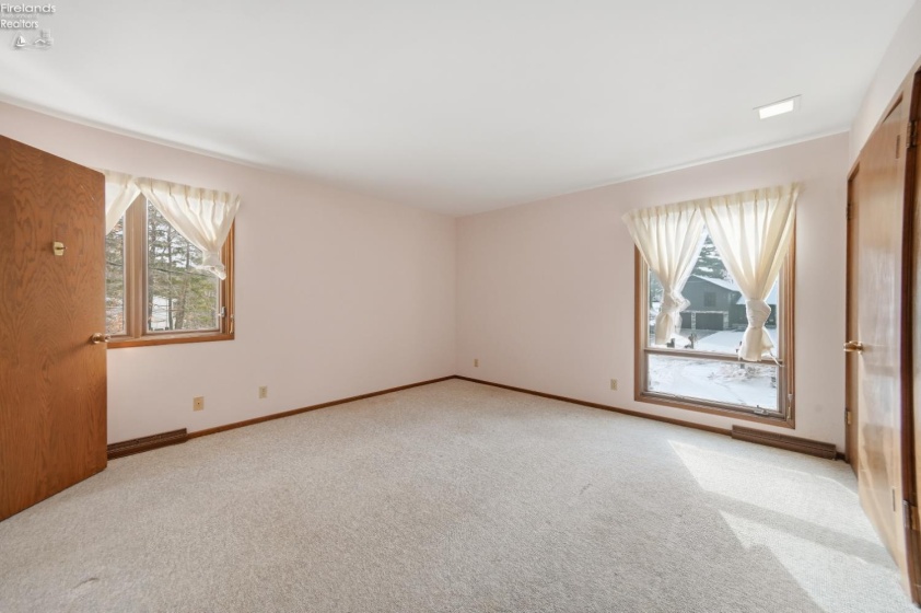 450 Marwood Road, Mansfield, 44904, ,4 BathroomsBathrooms,Residential,For Sale,Marwood Road,20254686