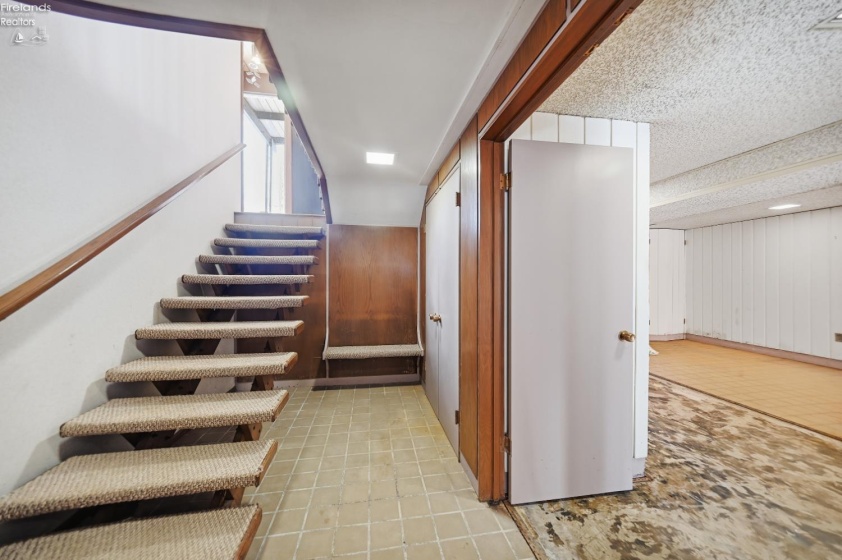 450 Marwood Road, Mansfield, 44904, ,4 BathroomsBathrooms,Residential,For Sale,Marwood Road,20254686