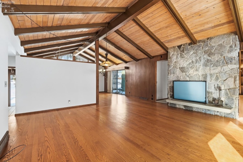 450 Marwood Road, Mansfield, 44904, ,4 BathroomsBathrooms,Residential,For Sale,Marwood Road,20254686