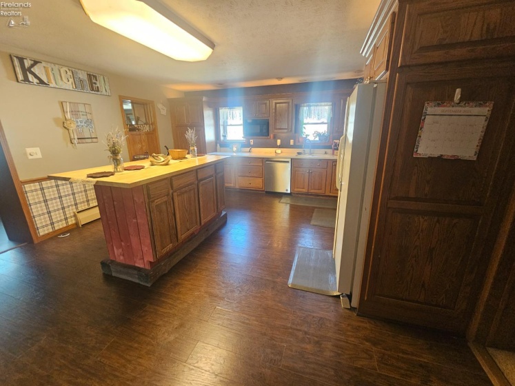 2301 Mud Creek Road, Oak Harbor, 43449, 4 Bedrooms Bedrooms, ,2 BathroomsBathrooms,Residential,For Sale,Mud Creek,20254237