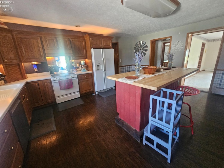 2301 Mud Creek Road, Oak Harbor, 43449, 4 Bedrooms Bedrooms, ,2 BathroomsBathrooms,Residential,For Sale,Mud Creek,20254237