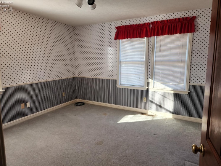 210 Gordon Drive, Oak Harbor, 43449, 4 Bedrooms Bedrooms, ,3 BathroomsBathrooms,Residential,For Sale,Gordon,20254558