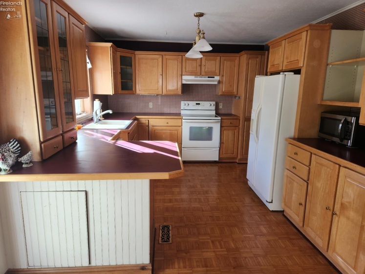 210 Gordon Drive, Oak Harbor, 43449, 4 Bedrooms Bedrooms, ,3 BathroomsBathrooms,Residential,For Sale,Gordon,20254558