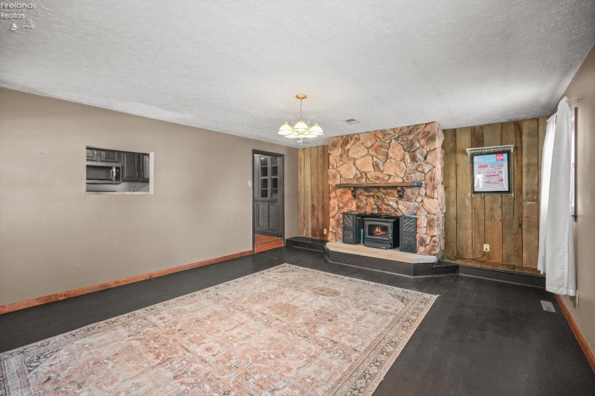 3969 West Street, New Haven, 44850, 3 Bedrooms Bedrooms, ,2 BathroomsBathrooms,Residential,For Sale,West,20254692