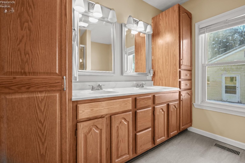 3969 West Street, New Haven, 44850, 3 Bedrooms Bedrooms, ,2 BathroomsBathrooms,Residential,For Sale,West,20254692