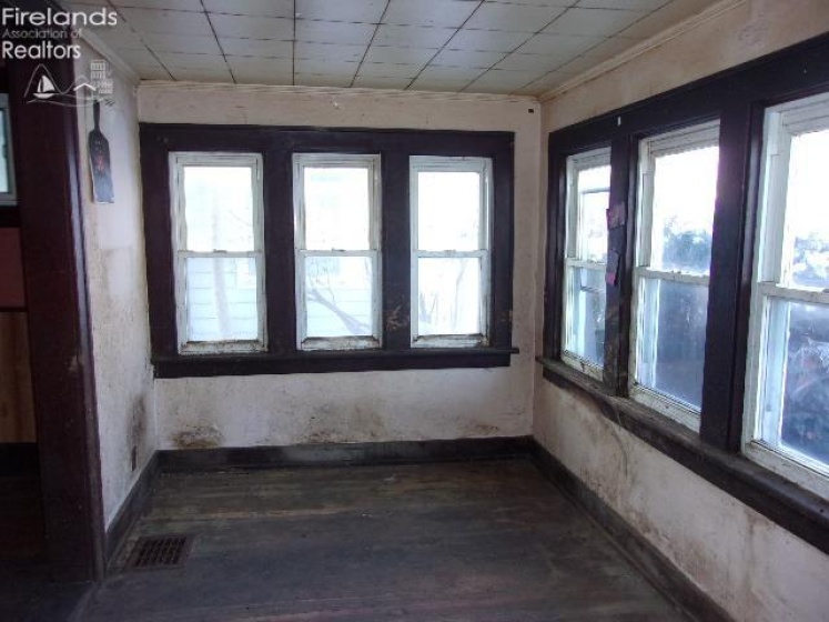 604 Union Street, Fostoria, 44830, 3 Bedrooms Bedrooms, ,1 BathroomBathrooms,Residential,For Sale,Union,20254696