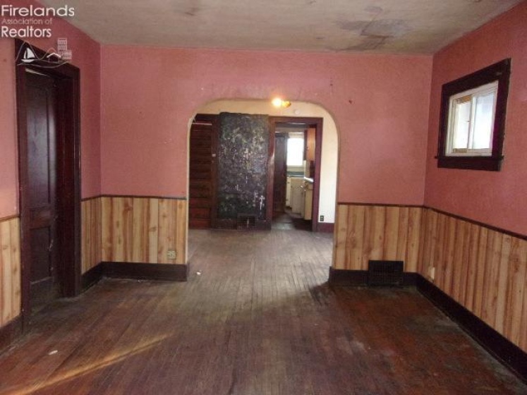 604 Union Street, Fostoria, 44830, 3 Bedrooms Bedrooms, ,1 BathroomBathrooms,Residential,For Sale,Union,20254696