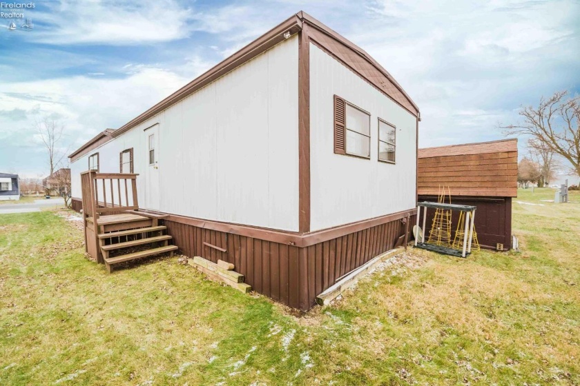 116 Rathbun Drive, Marblehead, 43440, 2 Bedrooms Bedrooms, ,1 BathroomBathrooms,Residential,For Sale,Rathbun,20254694