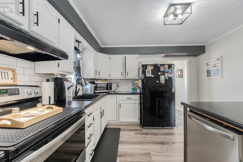 135 Grant Street, Clyde, 43410, 3 Bedrooms Bedrooms, ,2 BathroomsBathrooms,Residential,For Sale,Grant,20254697