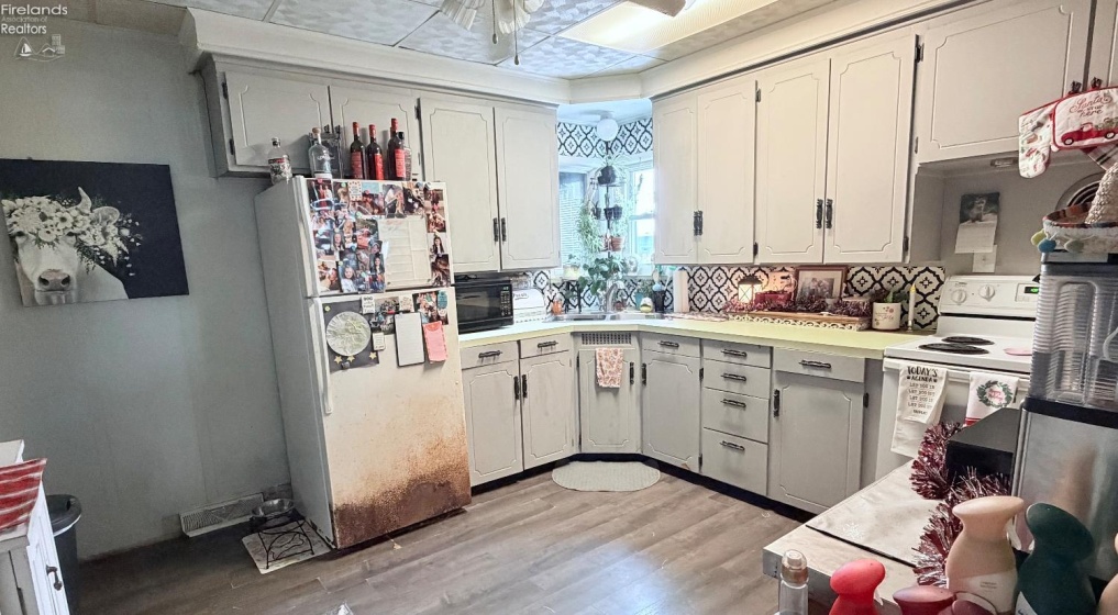 200 HUDSON, Tiffin, 44883, 2 Bedrooms Bedrooms, ,2 BathroomsBathrooms,Residential,For Sale,HUDSON,20254698