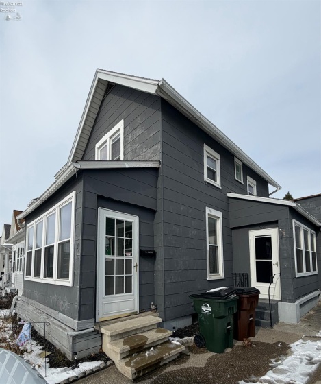 200 HUDSON, Tiffin, 44883, 2 Bedrooms Bedrooms, ,2 BathroomsBathrooms,Residential,For Sale,HUDSON,20254698