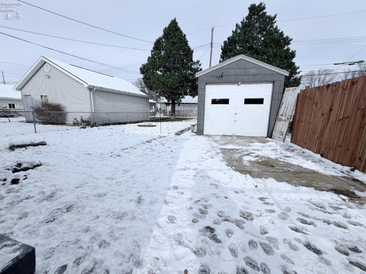 200 HUDSON, Tiffin, 44883, 2 Bedrooms Bedrooms, ,2 BathroomsBathrooms,Residential,For Sale,HUDSON,20254698