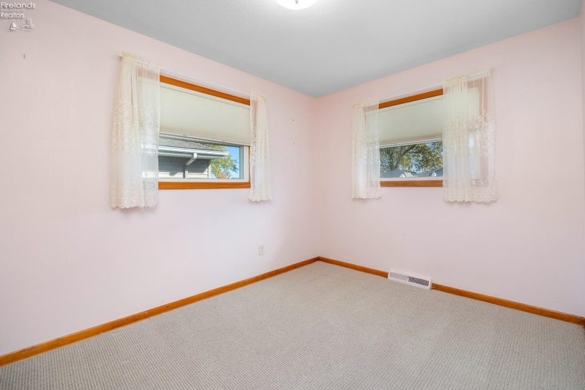 6361 Smith Road, Brook Park, 44142, 3 Bedrooms Bedrooms, ,2 BathroomsBathrooms,Residential,For Sale,Smith,20254628